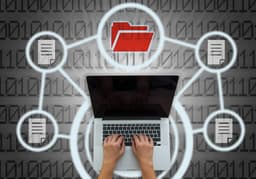 Interfaz de Psynapse mostrando: Notas clínicas soportadas por IA